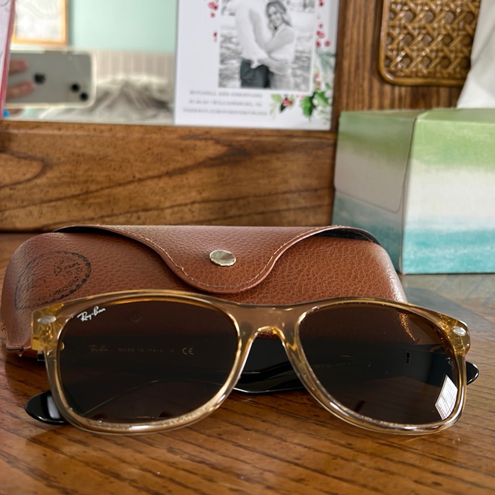Authentic Ray Ban Wayfairers in Two-Toned Polished Honey